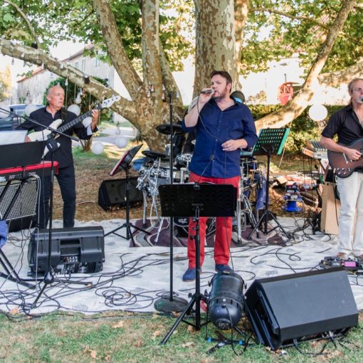 wedding band playing outside