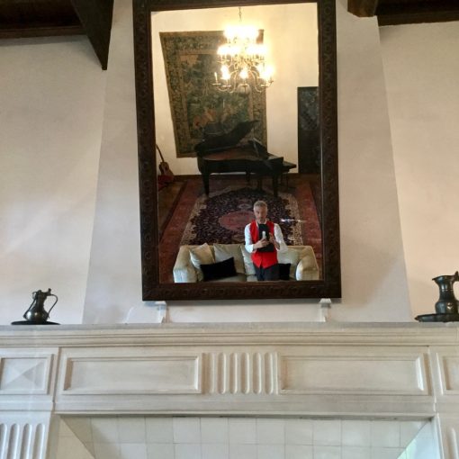 pianist in the mirror
