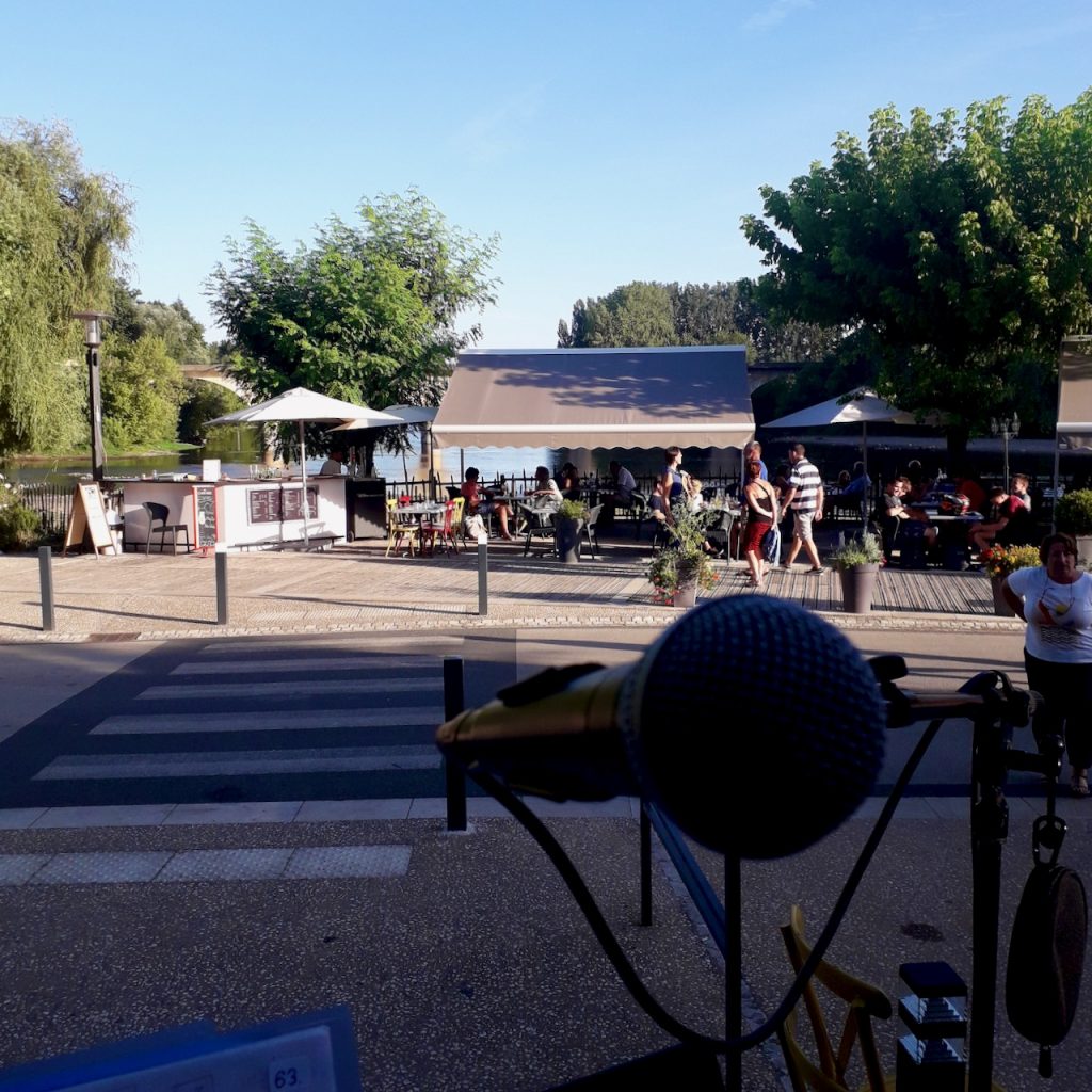southwest band in limeuil