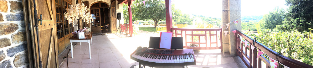 wedding piano panorama 